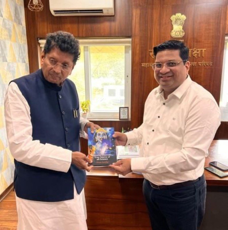 Shri. Deepak Kesarkar, Cabinet Minister of Maharashtra, Ministry of Education & Marathi Language and Guardian Minister of Mumbai & Sindhudurg