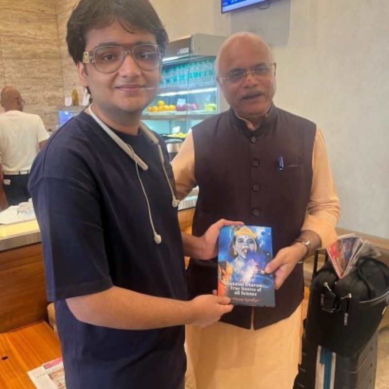 Shri. Vinay Sahasrabuddhe, Former Member of Parliament in Rajya Sabha, President of the Indian Council for Cultural Relations & Vice Chairman at the Rambhau Mhalgi Prabodhini